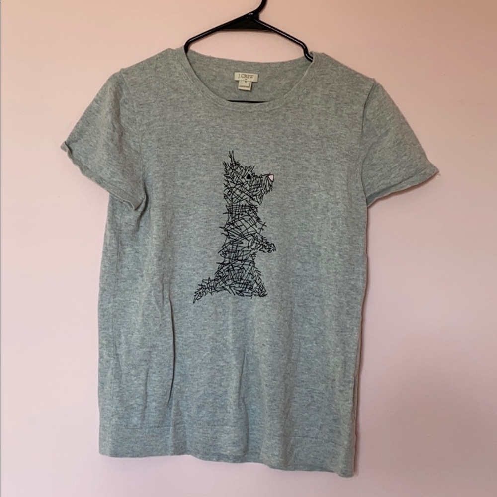 JCREW woman’s grey t-shirt